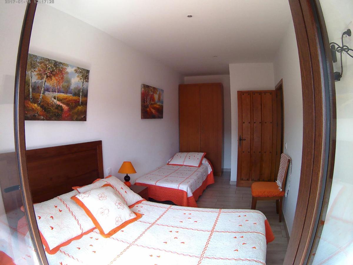 Apartamentos Turisticos Mirayuste 구아달루페 외부 사진