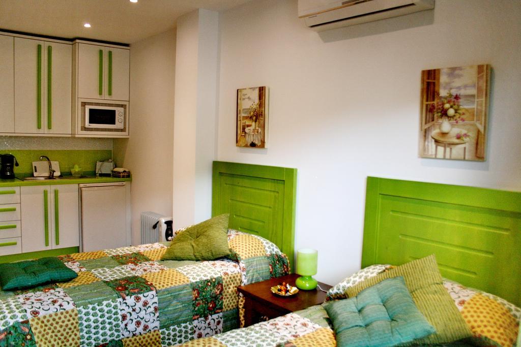 Apartamentos Turisticos Mirayuste 구아달루페 객실 사진