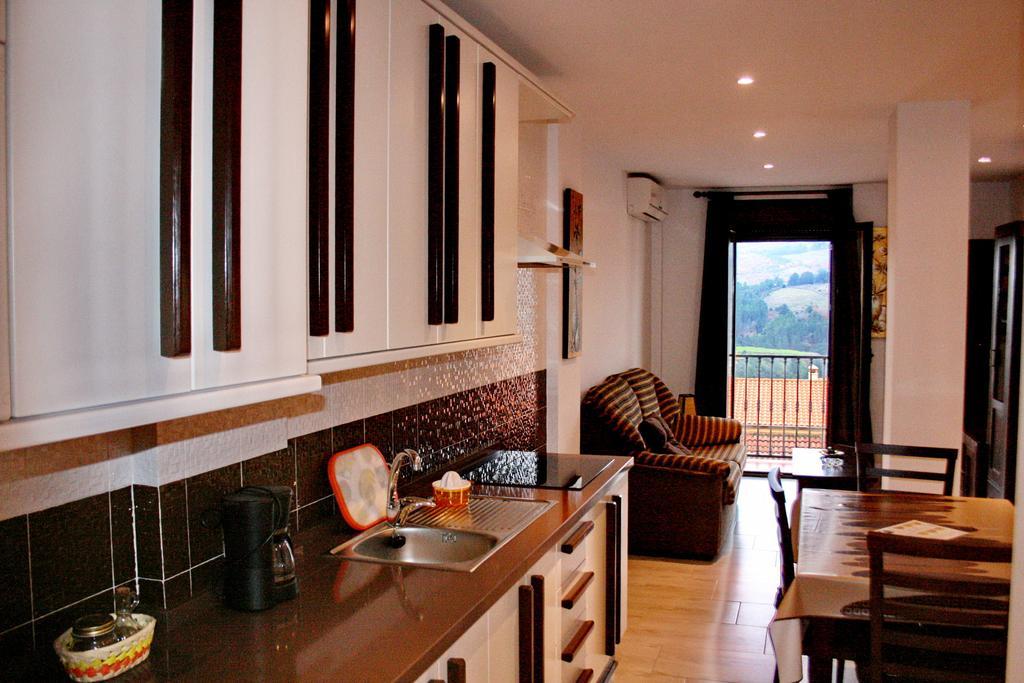 Apartamentos Turisticos Mirayuste 구아달루페 객실 사진