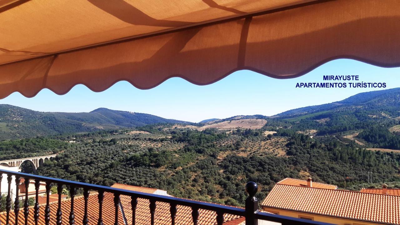 Apartamentos Turisticos Mirayuste 구아달루페 외부 사진